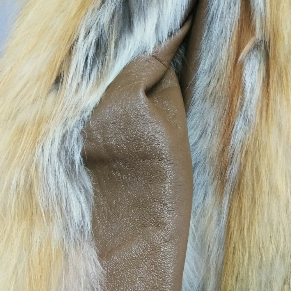 Red Fox Jacket - Picture 2 of 2